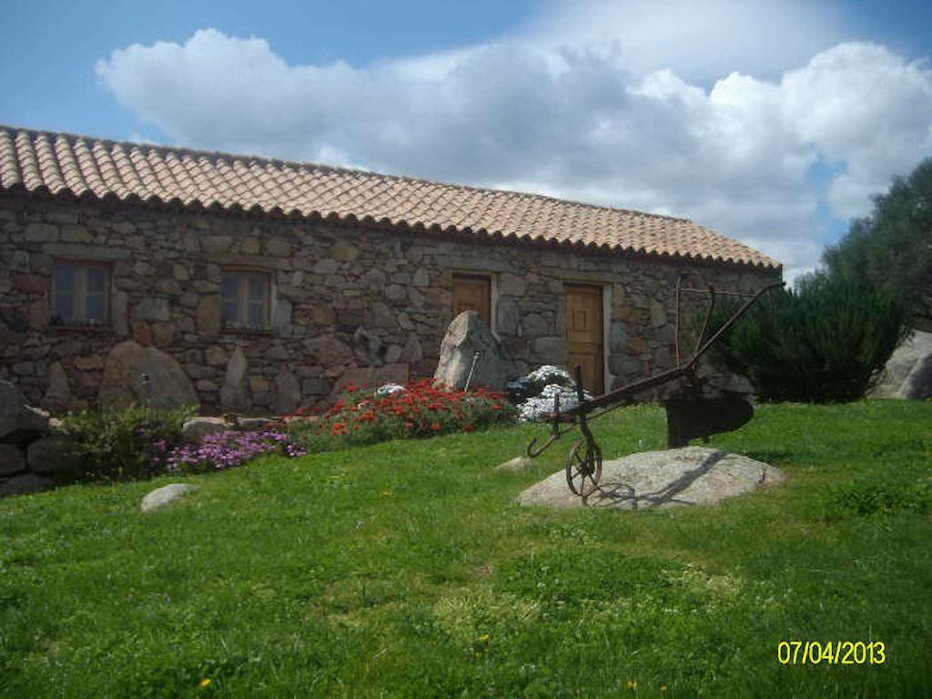 Agriturismo Spridda Bed & Breakfast Arzachena Exterior foto